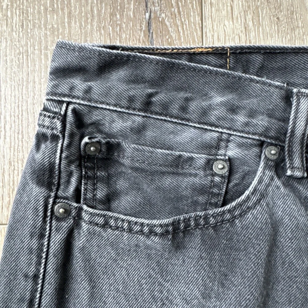 Levi's 505 Men's Straight‎ Leg 36x30 Black Jeans Slight Fade CW 03/15 #1022